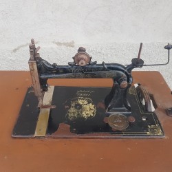 Maquina coser HOWE MOL