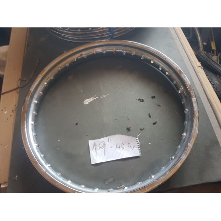 Llanta 19" 40 radios