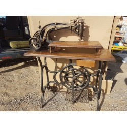 Maquina Coser Antigua