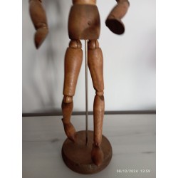 Maniqui Madera mide 34cm