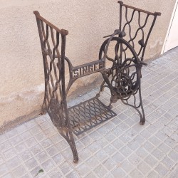 Pies Maquina Coser