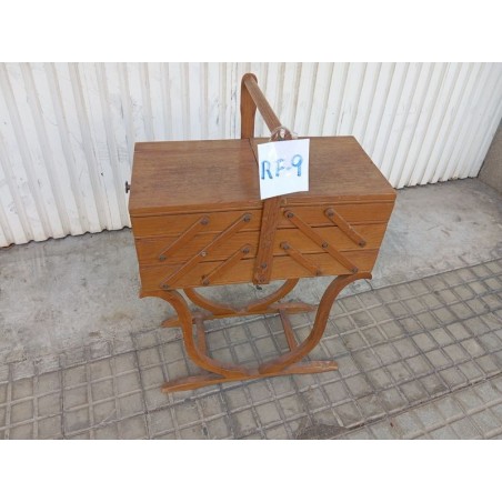 Costurero de madera antiguo RF:9